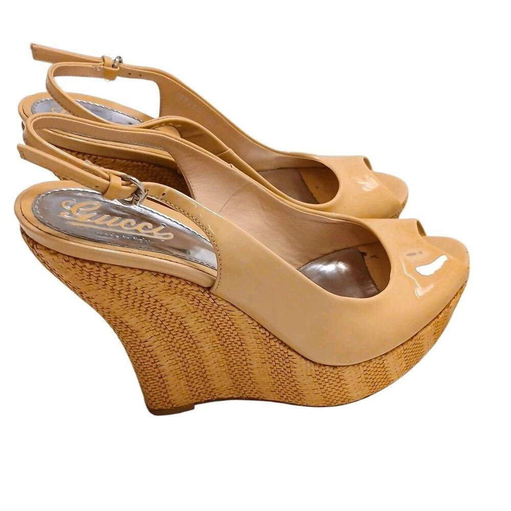 Gucci Wedge Heels Vitello Vernice 39.5 Tan Patent Leather Peeptoe Sandals Weave